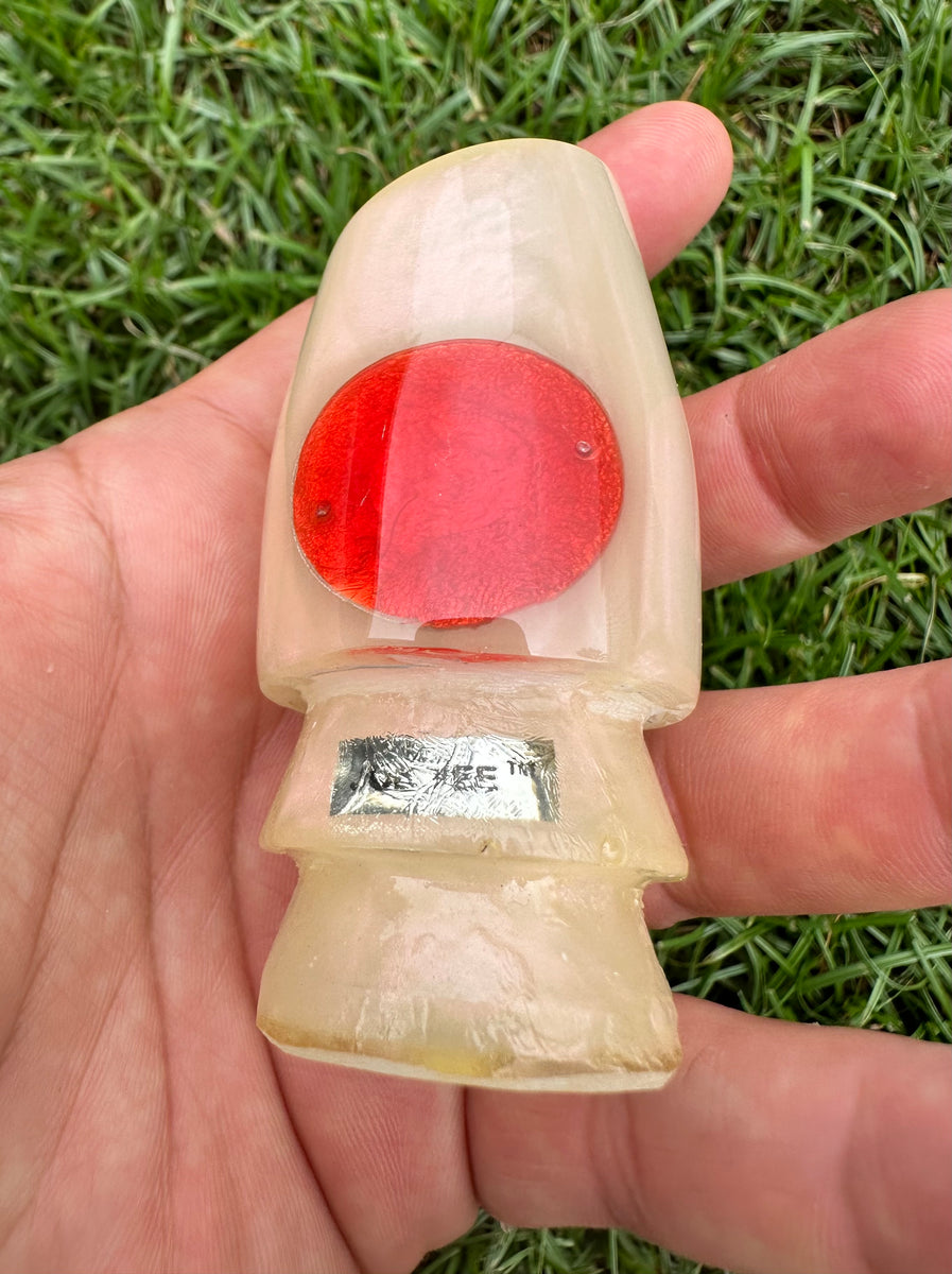 Joe Yee Rare NEW Vintage Strawberry Pearl Red Eyes Apollo island