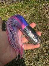 JB Signature lure Aku med plunger 9” 3.7oz Skirted NEW - Random